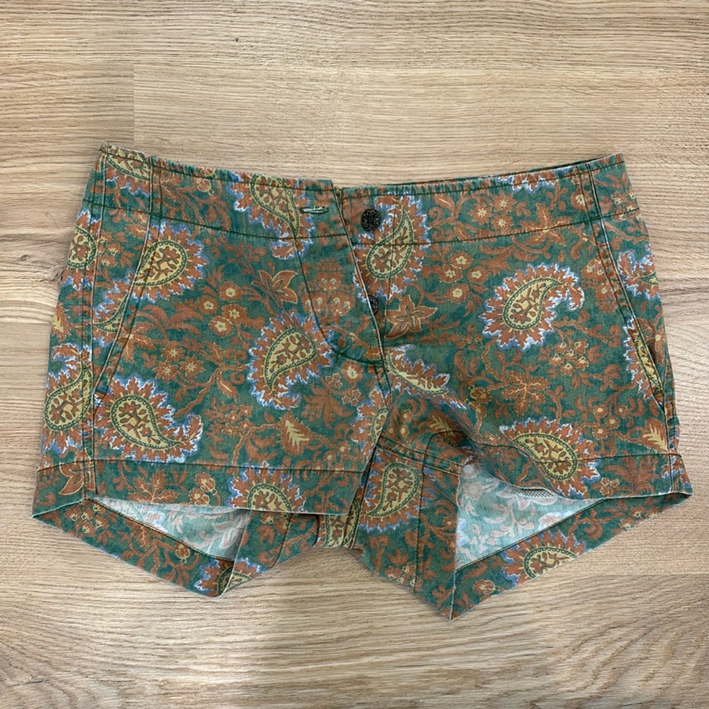Faherty shorts with original wood buttons